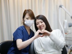 美人ネイリストさんがホワイトニング体験