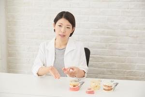 井本歯科医師
